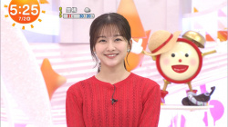 原田葵アナ うっすら透けニットの豊乳!!の画像