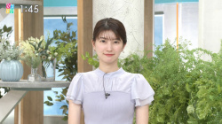 吉村恵里子アナ　ニットで胸元強調！！の画像