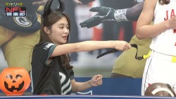 五十嵐にいかアナ　袖口から中がチラ見え！！【GIF動画あり】の画像