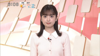 瀧口麻衣アナ　ニットで胸元強調！！の画像