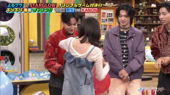 若林有子アナ　透け透けニットでうなじを露出！！の画像