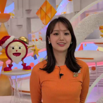 井上清華アナ　ピタピタニットでエクササイズ！！【GIF動画あり】の画像