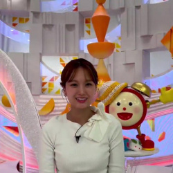 井上清華アナ　くっきりニットのエクササイズ！！【GIF動画あり】の画像