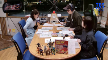 篠原梨菜アナ　巨乳だった！！　ピタピタニットで発覚【GIF動画あり】の画像