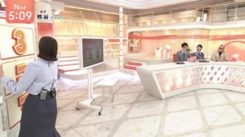 山形純菜アナ　お尻と横乳！！の画像