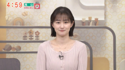 佐藤ちひろアナ　ピタピタのニットで激しく胸元を強調！！の画像