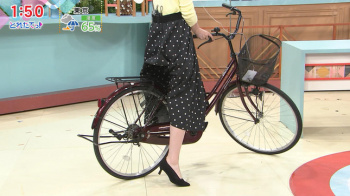 橋本和花子アナ　自転車にまたがるお尻！！の画像
