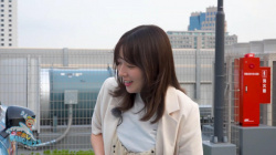 阿部華也子アナ　ドライブする巨乳とお尻！！【GIF動画あり】の画像