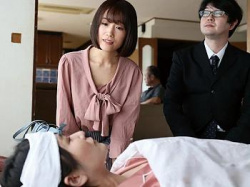 [ながえスタイル]【人妻NTR】隣人の奥様とお出かけ中に車でトラックと衝突して奥様が寝た切りに…償いとして訪れた隣人宅でご主人に性処理要求の画像