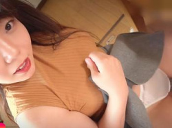 [パンチラ]「どスケベ/お隣奥様」ねぇ此処…パンツやばいの！欲求不満を暴走させた妻が他人棒にナマ突きさせちまう、エロ動画WWWWWWの画像