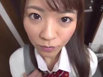 《裸エプロン×ミニスカ》甘美な恋愛と驚きのドラマ！女子校生のミニスカから覗く美脚と裸エプロンが魅力的！の画像
