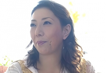 【義母】「あぁん♡もっとぉ♡」ムチムチ巨乳おっぱい人妻熟女・美魔女おばさんの旦那とのSMプレイを見た息子が襲いかかり…の画像