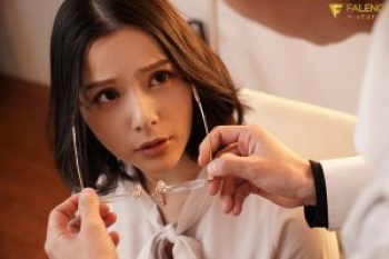自分の犯した過ちのせいで生徒たちの性奴●に堕ち犯され続ける美人教師の画像