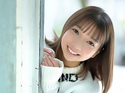 欲求不満の美少女がカメラ前に立つや否や抑えきれない情熱を爆発させて淫乱SEXを繰り広げる!の画像