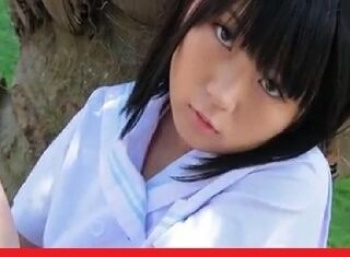 【IV⇒AV 動画両方あり】 まさかこんな幼い童女がAV女優になるなんて・・・君嶋あこ⇒篠崎みおの画像