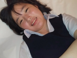 【素人援交】 「中学生です。修学旅行で来ちゃいました」さくちゃんは意外とオトナでした。の画像