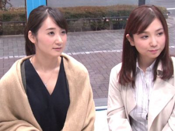 【マジックミラー】ナンパした意識高い産後セレブな三十路美魔女熟女人妻にエロ乳首マッサージ⁉乳首イキから4p乱交セックスに！の画像