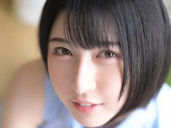 【AVデビュー×美少女】無垢な歌姫が猥褻な面持ちに豹変！初AVでマ●コ刺激され感じまくる姿が超エッチィｗｗｗの画像