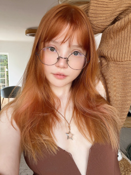 【画像】アメリカのオタク女子(17)さん可愛いwwwwwwwwwwwwの画像