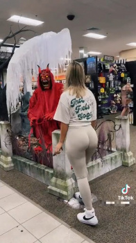 【動画】海外のハロウィン想像以上にびっくりするｗｗｗｗｗｗｗｗｗの画像