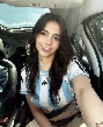 【GIF】爆乳サポーターさん、おっぱいをブルンブルン揺らして猛アピールするｗｗｗｗの画像