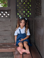 【画像】一日３本しか来ないバス停でこんなのと二人っきりで5時間待ちだったら？の画像