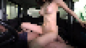 【画像あり】カーセックスを撮られたカップルの反応がすごすぎｗｗｗｗｗｗｗｗの画像