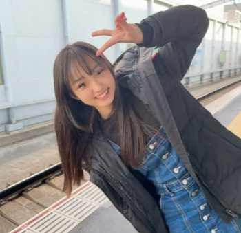 【画像】こんな□リっ子がアワビ見せてくれたらどうする？ｗｗｗｗｗの画像