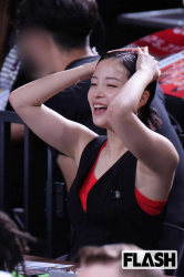 【画像】こういうまんさん特有のダルダルの腕周り肩周りwwwwwwwwの画像