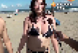 【画像】あり派となし派がちょうど50:50になる水着の巨乳ギャル、地上波に映るｗｗｗｗｗｗｗｗｗｗｗｗｗｗｗの画像