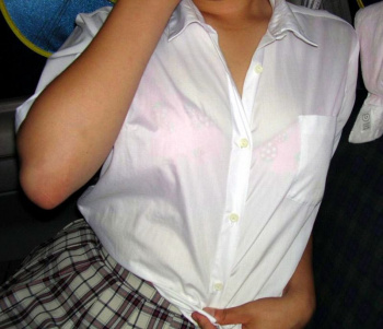 【画像】一昔前の女子高生のエロい透けブラがエモいｗｗｗｗｗｗｗｗｗｗｗｗの画像