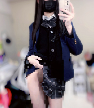 【画像】ボーイッシュ、スカートめくると履いてないｗｗｗｗｗｗｗｗｗｗの画像