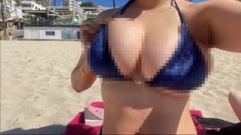 【動画】おっぱいがあまりにもエロい女さん(19)、見つかるwwwwwwwwwwの画像