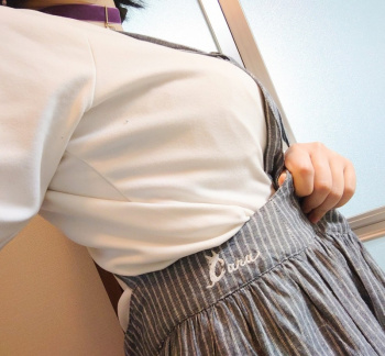 【画像】Ｘ絵師「Gカップの理想と現実」→リプ欄にGカップ女性の自撮りが大量に集まるｗｗｗの画像