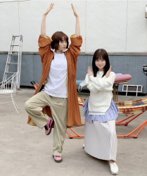 【画像】広瀬すずと橋本環奈さんのスタイルの差がヤバい。。。の画像