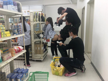 【画像あり】AVの撮影現場、改めてガチでヤバすぎる…の画像