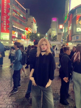 【画像】ロシアのエルフ(16歳)、ゴブリン島に上陸WWWWWWWWの画像