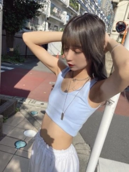 【画像】Aカップの女の子、小さすぎるの画像
