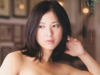 吉高由里子さん画像集135枚【ヌード】の画像