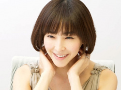 麻生久美子さん画像集91枚【ヌード】の画像