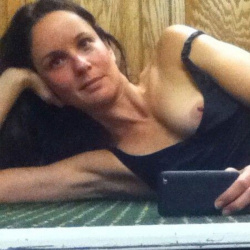 サラ・ウェイン・キャリーズ 画像47枚【ヌード】の画像