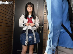 [生ハメ×美女]【パンティ】同じマンションの純真な美少女と甘美な時間を過ごすセーラー服のまま貪る情熱の夜の画像