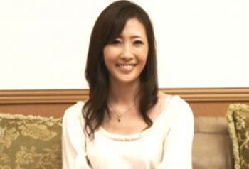 スレンダー美熟女は夫に相手にされず他人棒を求めだす~小田切あやの画像