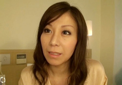 【美魔女・39歳】「気持ちいいです…♡」四十路に近づいているがわからないスレンダー巨乳おっぱい・美肌の美人とホテルで濃厚SEX！の画像