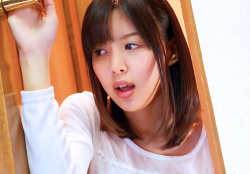 【美しい姉】「ごめん、自慰してた？♡」自慰行為を覚えたての弟をセクシーな下着で誘惑してSEXする美しい胸の姉の画像