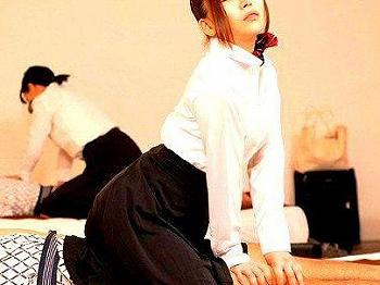 [エロ動画]【超絶美少女】”３cmだけならいいよ？”あまりに童貞過ぎて自信のない男に可愛いJK美女がある提案してきて…■時田亜美の画像