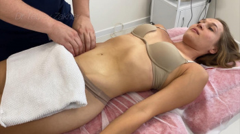 【youtube】スタイル抜群外人美女を整体の画像