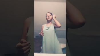 【youtube】ポッチでしゃべり続ける海外JSの画像