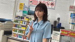 コンビニ店内で起こるSEXテロ・・・美少女店員が顔射や中出しをされてラブホ化の画像