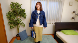 某池袋にて街中ゲリラ撮影でHな交渉後事務所へ連れ込まれるスレンダー不動産レディの画像